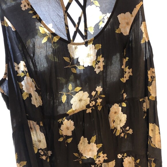 Torrid Plus Size 1 Gray White Floral Challis Babydoll Tank Latice Back Flowy - Picture 10 of 10